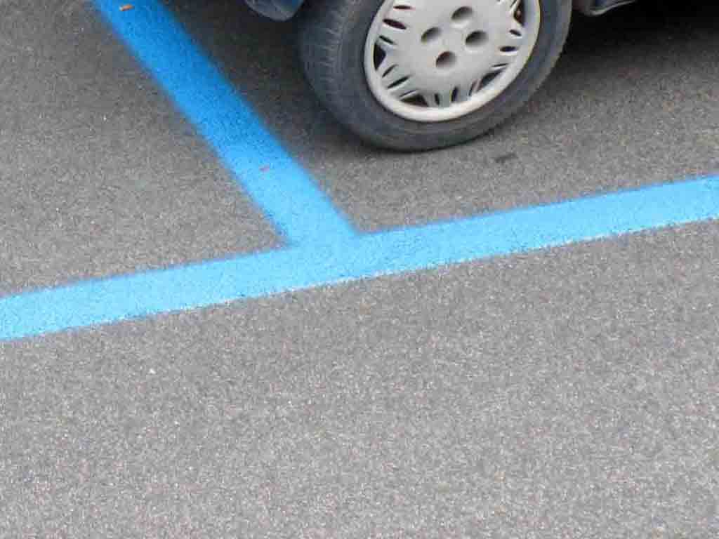 strisce blu
